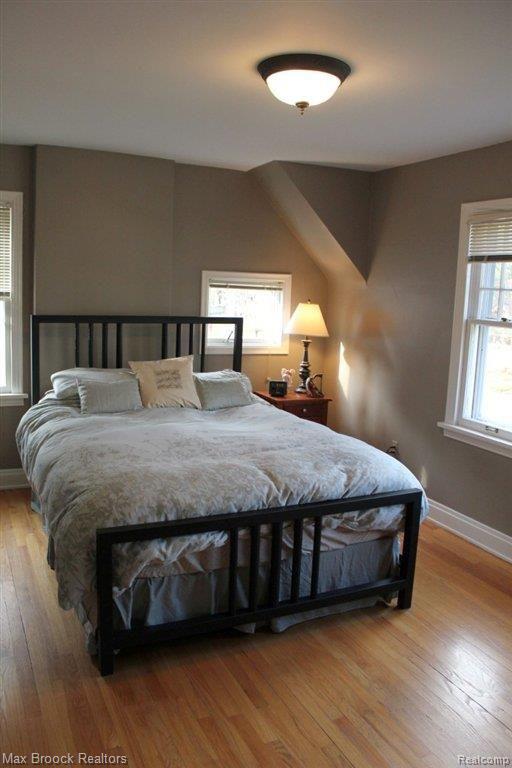 28 Devonshire Road Pleasant Ridge, MI 48069 - Photo 16 of 23 Master Bedroom