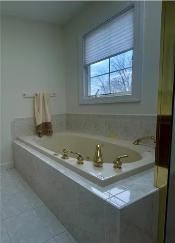a bathroom with a tub
