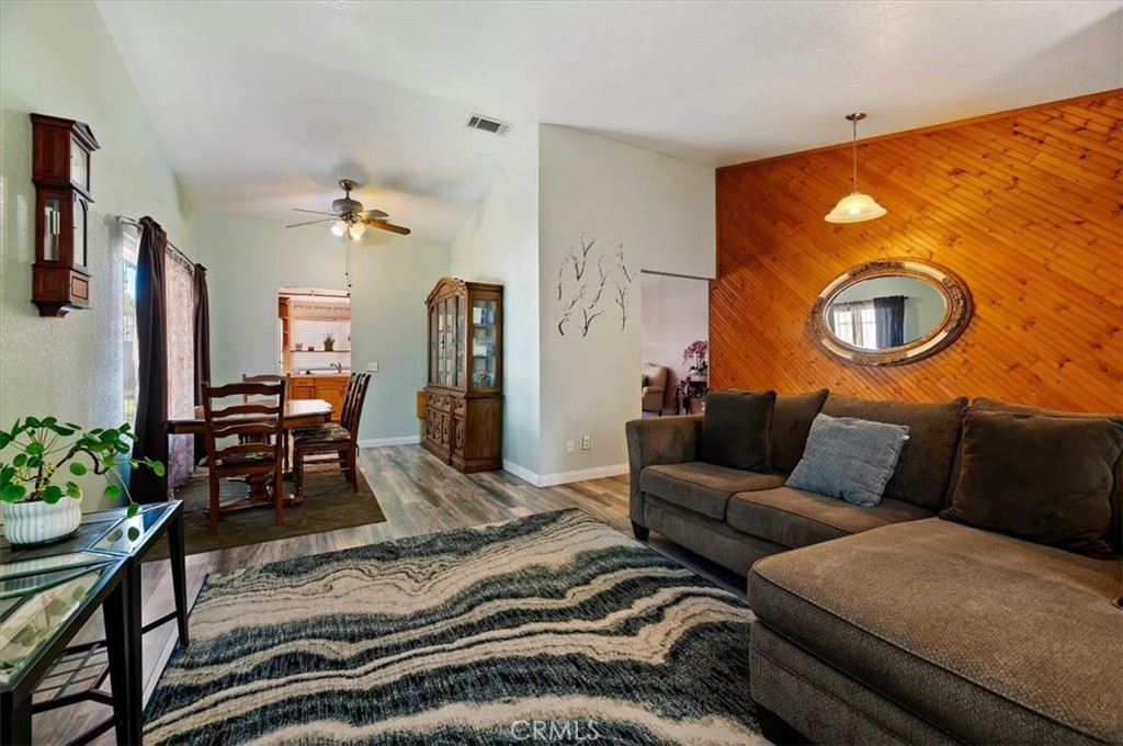 24321 Rimview Road Moreno Valley, CA 92557 - Photo 6 of 21