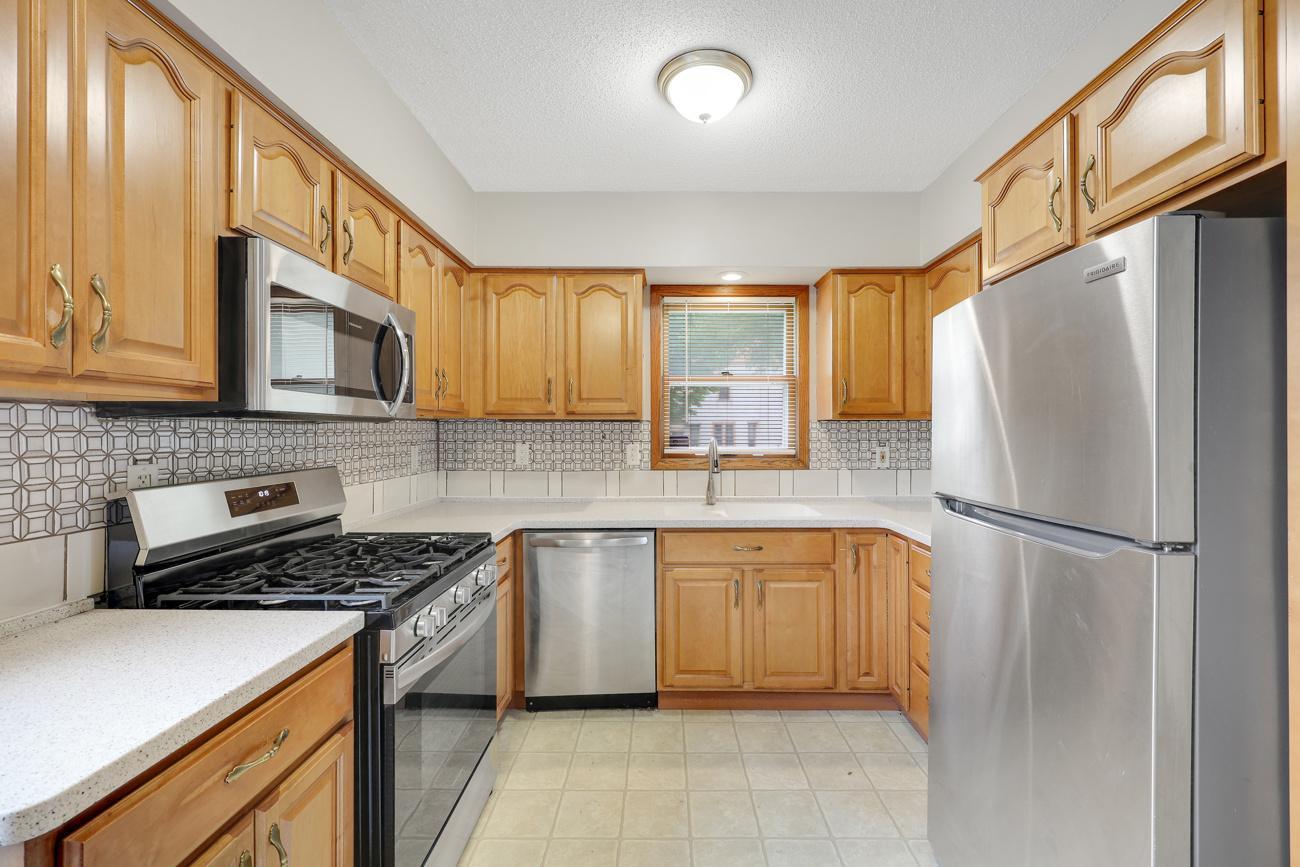 129 West 33rd Street Minneapolis, MN 55408 - Photo 10 of 27