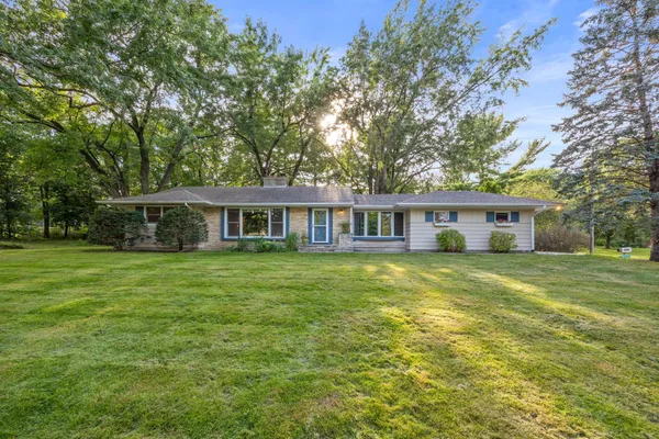 $3,600 | 3200 Chase Drive, Minnetonka, MN 55305