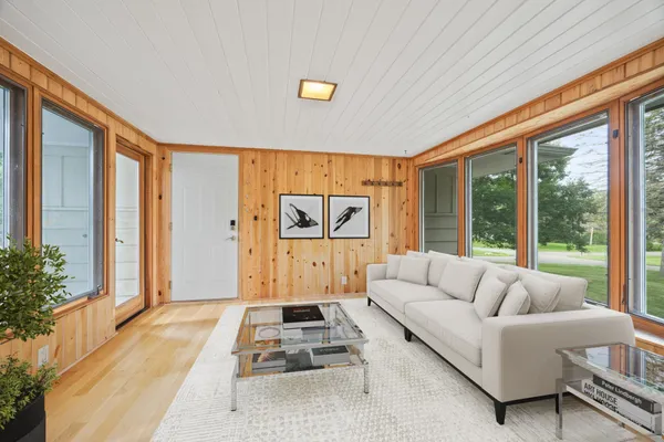 $3,600 | 3200 Chase Drive, Hopkins, MN 55305