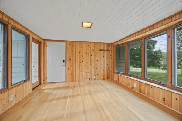 $3,600 | 3200 Chase Drive, Minnetonka, MN 55305