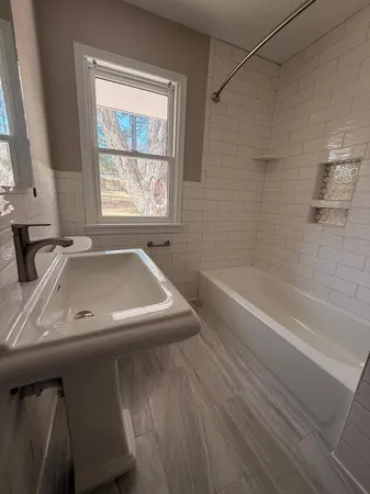 $3,600 | 3200 Chase Drive, Minnetonka, MN 55305