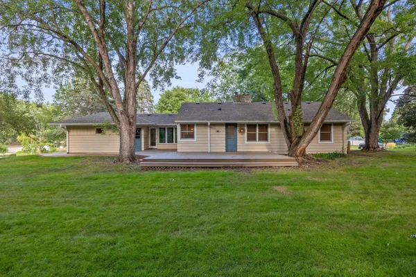 $3,600 | 3200 Chase Drive, Minnetonka, MN 55305