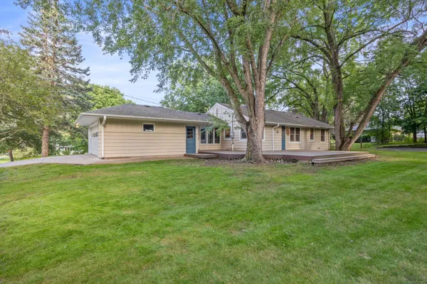 $3,600 | 3200 Chase Drive, Minnetonka, MN 55305