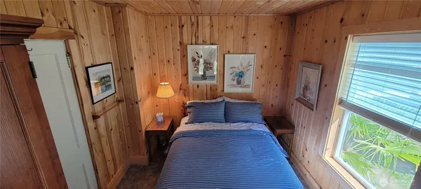 $1,000,000 | 1571 Highway 112, Sekiu, WA 98381