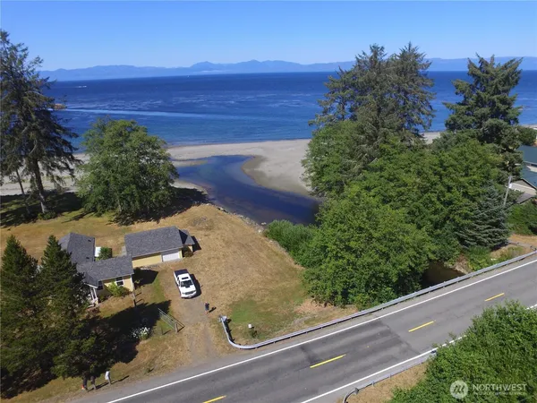 $1,000,000 | 1571 Highway 112, Sekiu, WA 98381