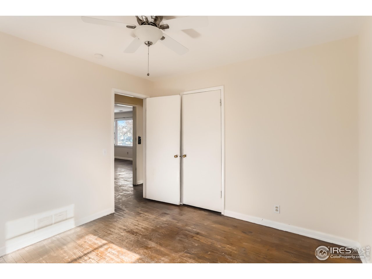 315 29th Street Boulder, CO 80305 - Photo 16 of 29 a view of a room with an empty space