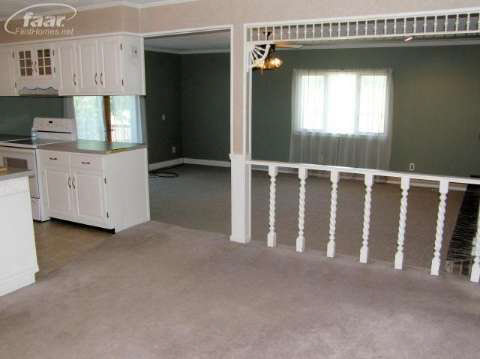 5455 Chesaning Road Chesaning, MI 48616 - Photo 7 of 14 20364244-6.JPG