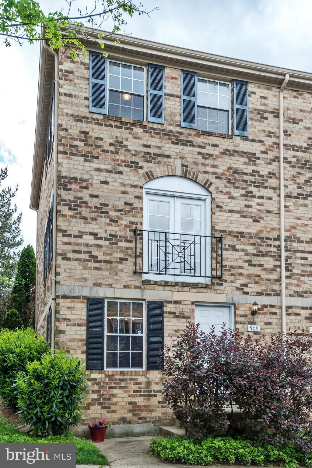 509 Pickwick Village Way Silver Spring, MD 20901 - Photo 1 of 22 Exterior (Front)