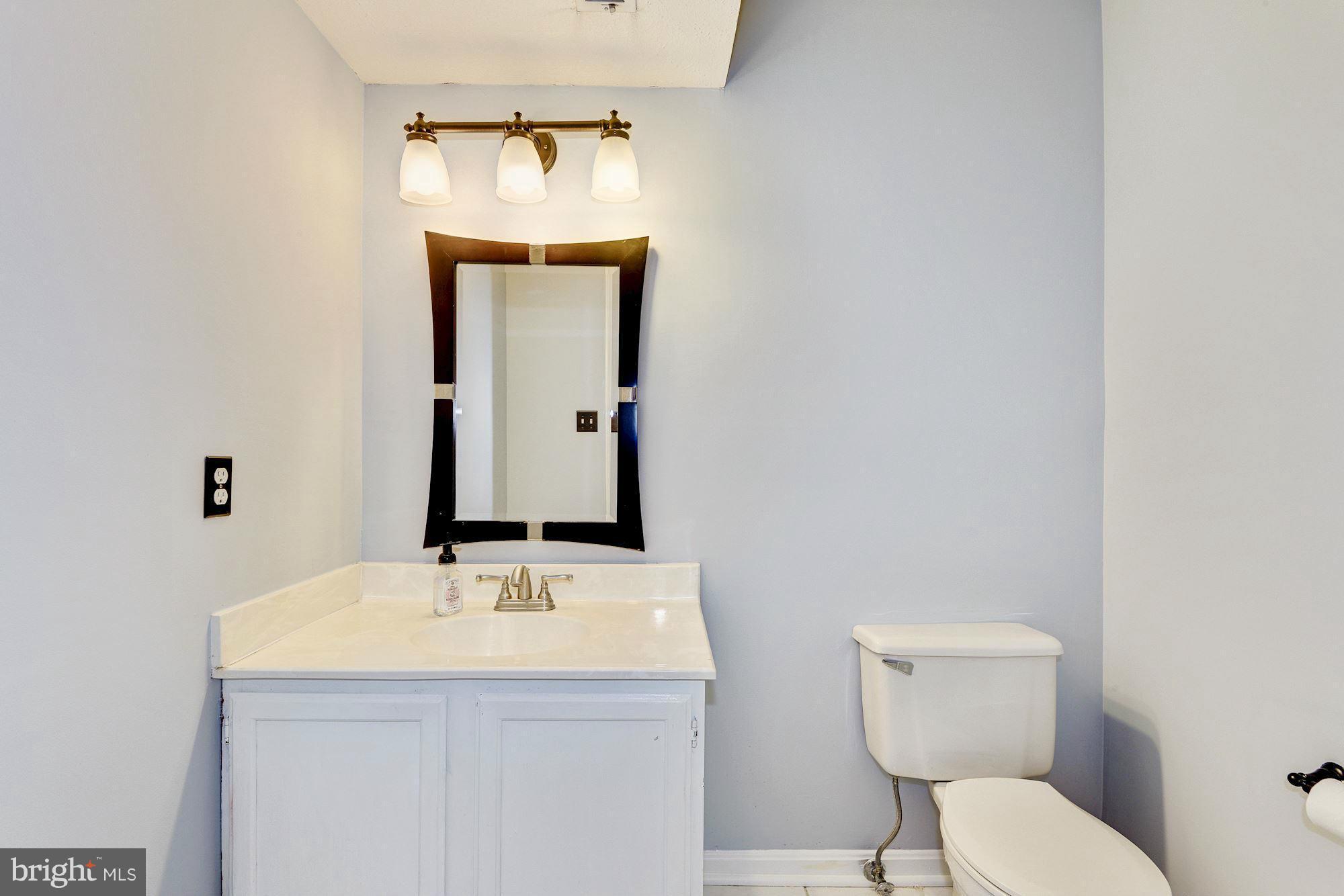 509 Pickwick Village Way Silver Spring, MD 20901 - Photo 13 of 22 Bath