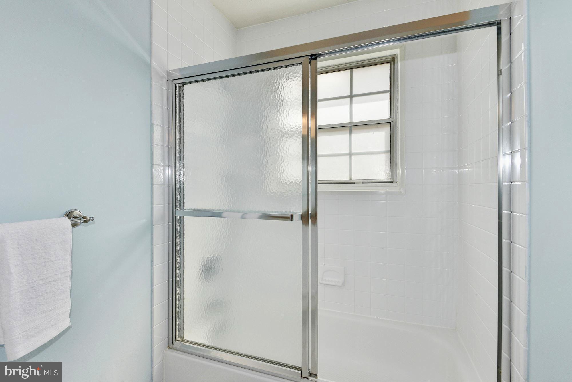 509 Pickwick Village Way Silver Spring, MD 20901 - Photo 17 of 22 Bath