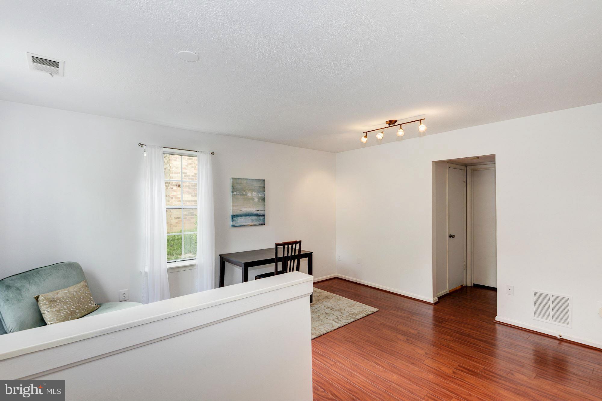 509 Pickwick Village Way Silver Spring, MD 20901 - Photo 10 of 22 Interior (General)
