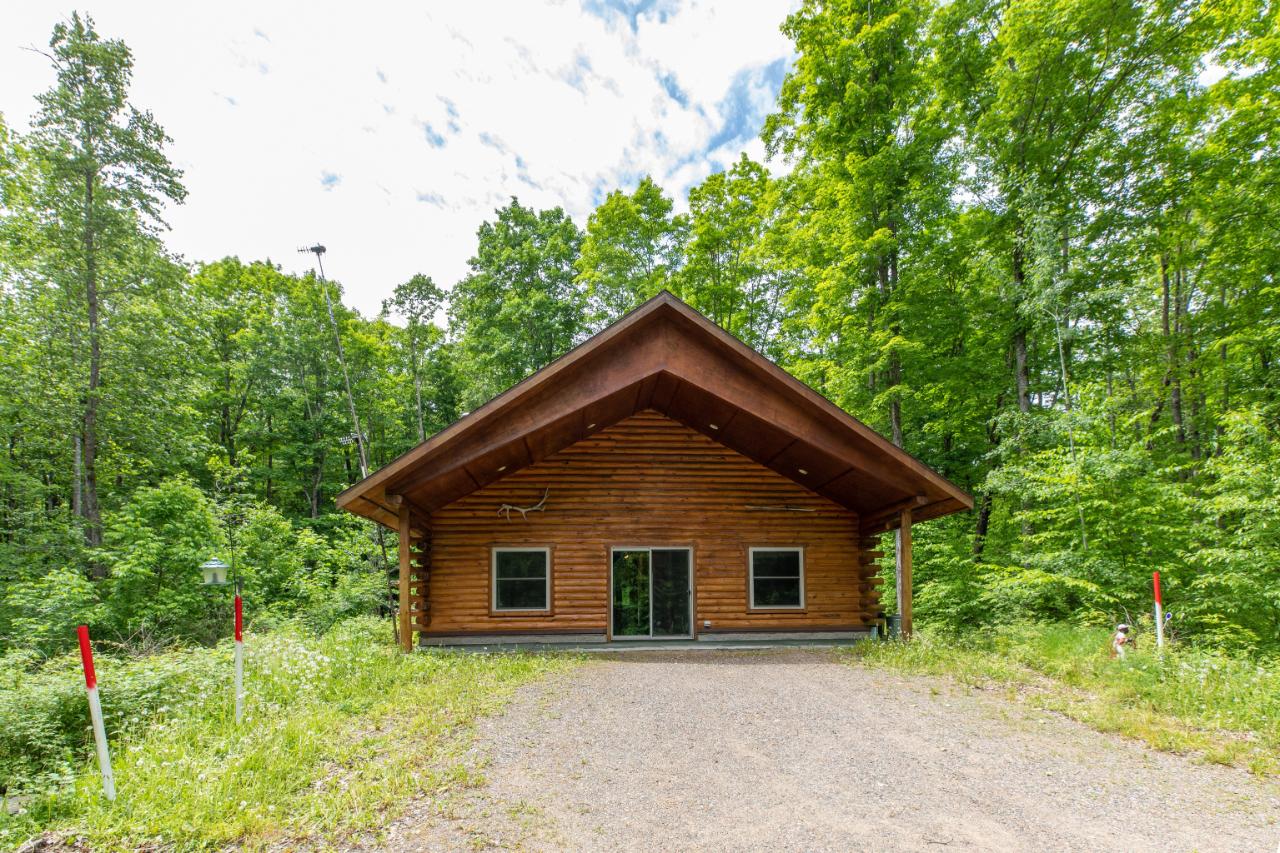 8901 Sand Lake Road Crandon, WI 54520 - Photo 11 of 38 Gallery Image 11