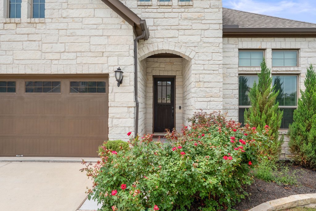 1129 River Vista Road Georgetown, TX 78628 - Photo 2 of 39