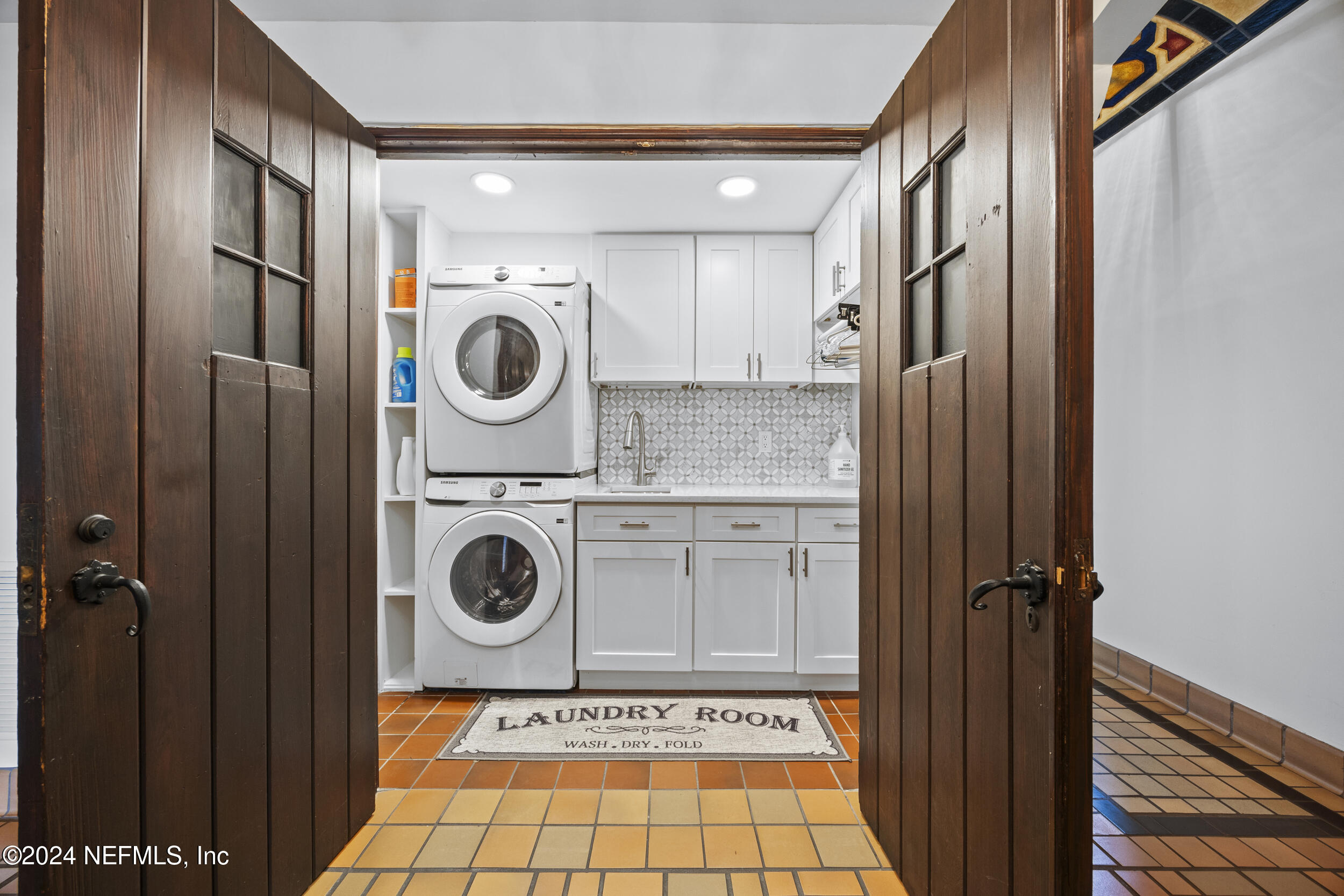 2234 River Road Jacksonville, FL 32207 - Photo 86 of 127 LAUNDRY ROOM
