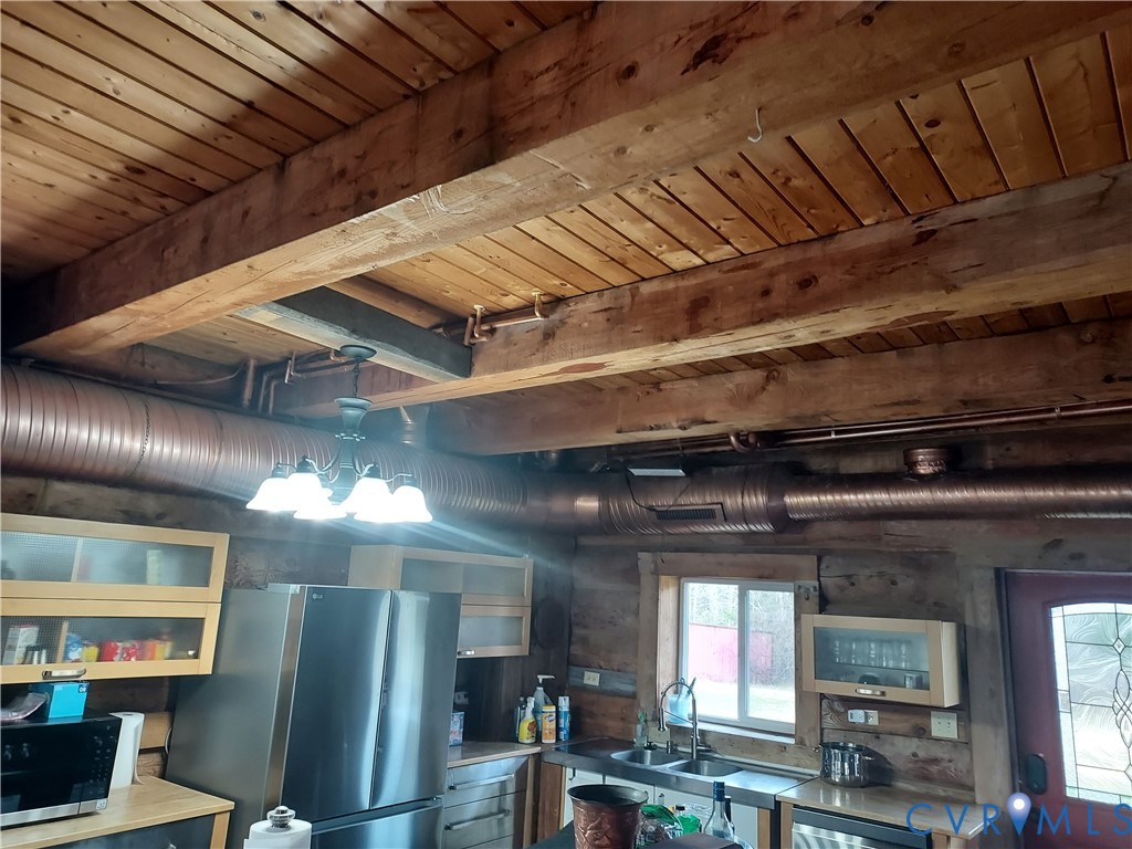 6430 River Road West Columbia, VA 23038 - Photo 15 of 48 a view of a room with gym equipment