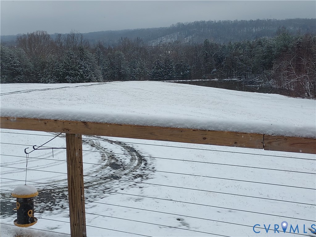 6430 River Road West Columbia, VA 23038 - Photo 44 of 48 a view of a yard with a mountain