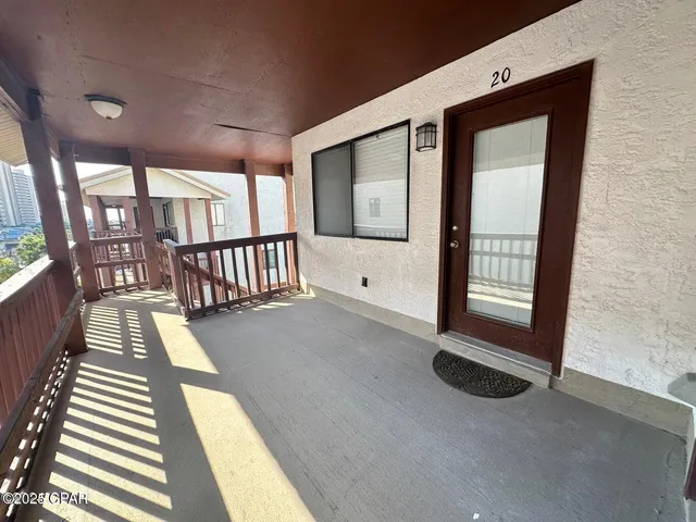 $199,900 | 4114 Holiday Drive, Unit 20, Panama City, FL 32408