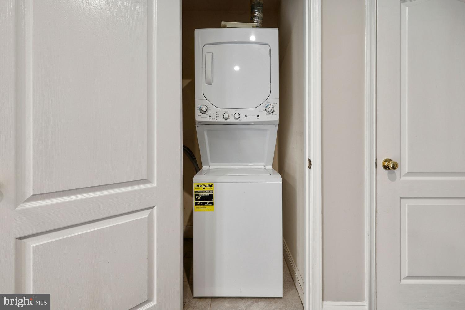 2162 Capstone Circle Herndon, VA 20170 - Photo 10 of 29 Stacked laundry on this level