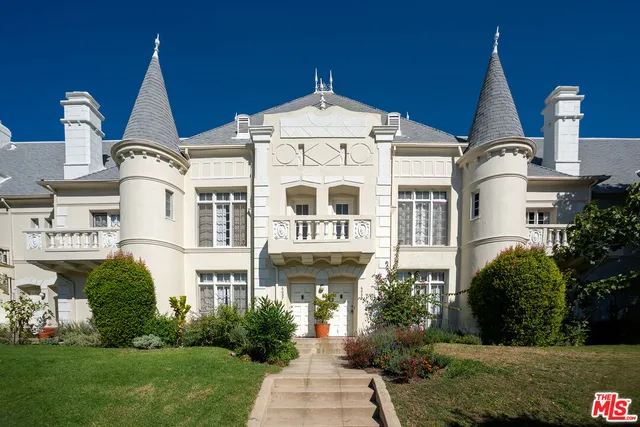 front view of multiple houses