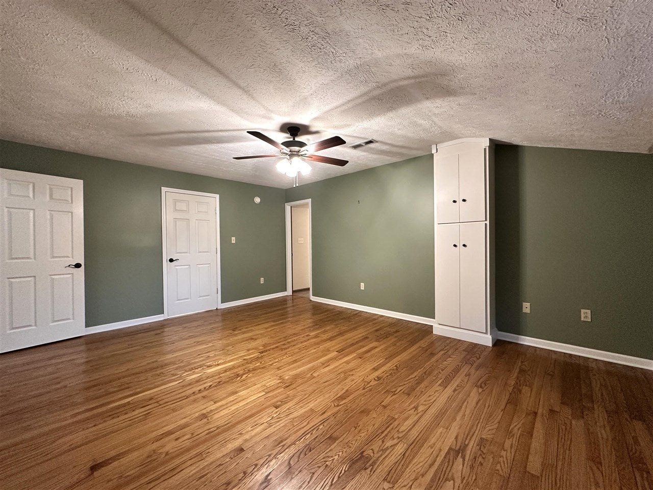 2037 Middle Bridge Road Bowling Green, KY 42103 - Photo 48 of 99 Gallery Image 48