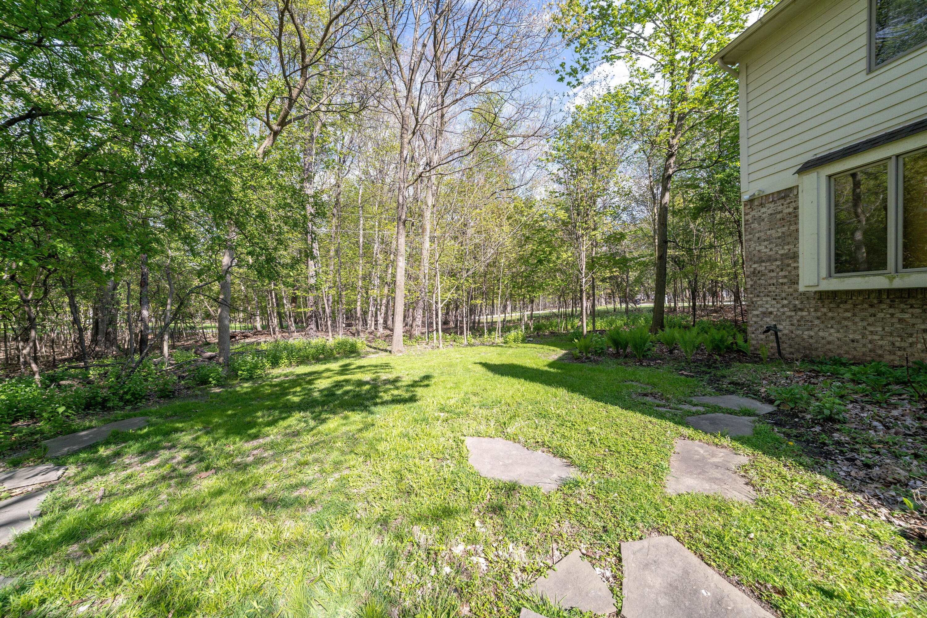 34554 Quaker Valley Road Farmington Hills, MI 48331 - Photo 54 of 56 010_13