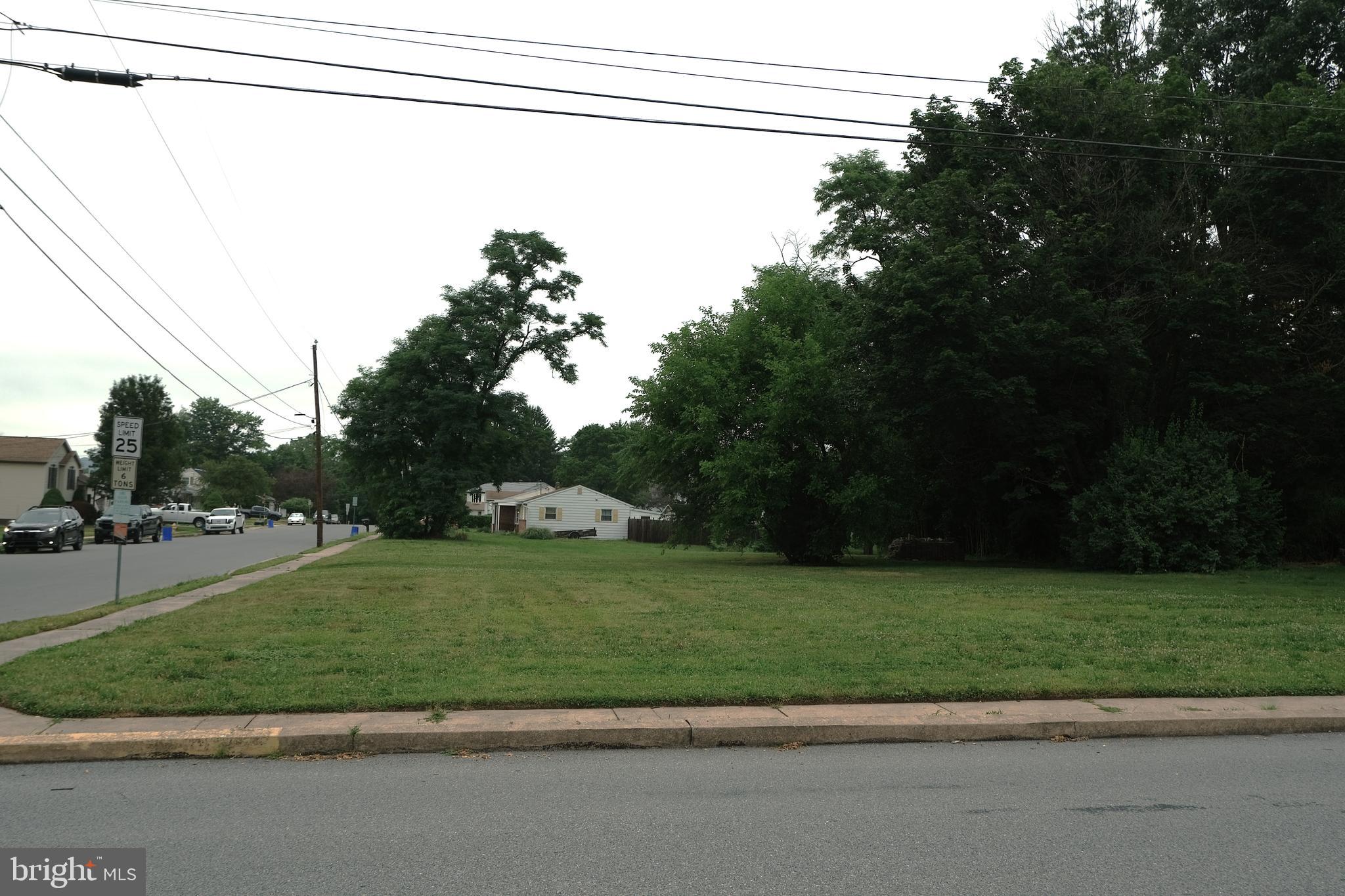 59 Newlon Road Dover, PA 17315 - Photo 2 of 6