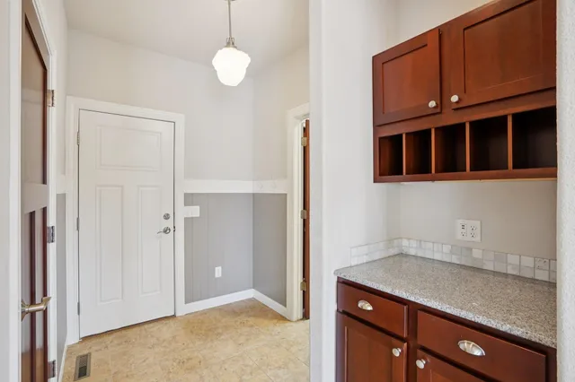 $665,000 | 1306 Hanover Court, Waunakee, WI 53597