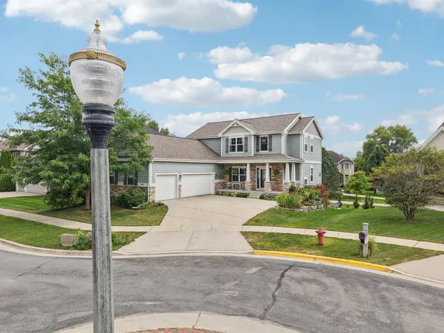 $665,000 | 1306 Hanover Court, Waunakee, WI 53597
