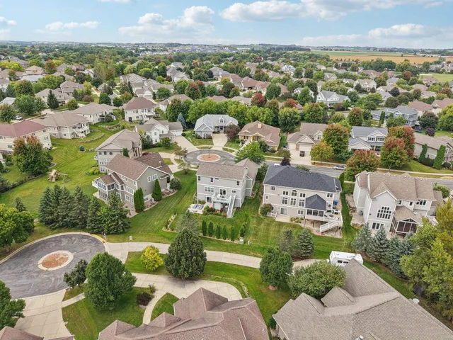 $665,000 | 1306 Hanover Court, Waunakee, WI 53597