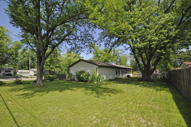 18583 West Geier Road Gurnee, IL 60031 - Photo 14 of 16