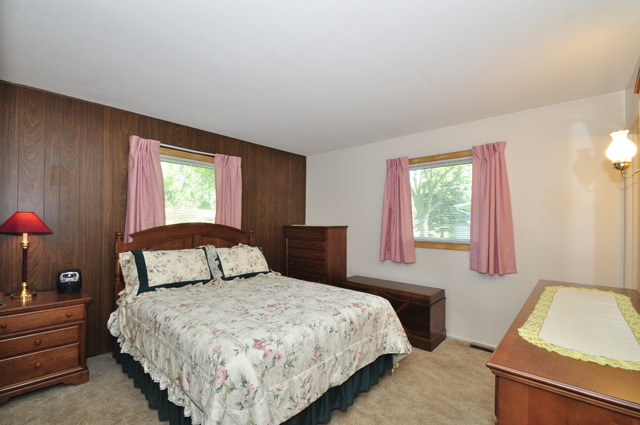 18583 West Geier Road Gurnee, IL 60031 - Photo 9 of 16