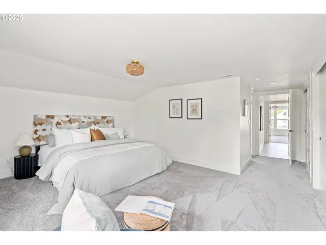 $959,999 | 842 Northeast Killingsworth Street, Portland, OR 97211