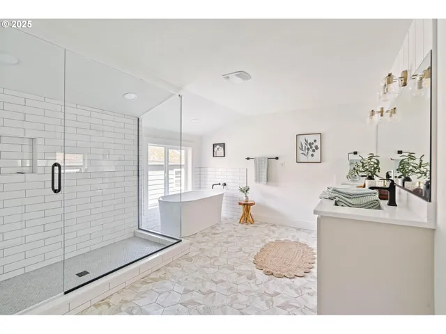 $959,999 | 842 Northeast Killingsworth Street, Portland, OR 97211