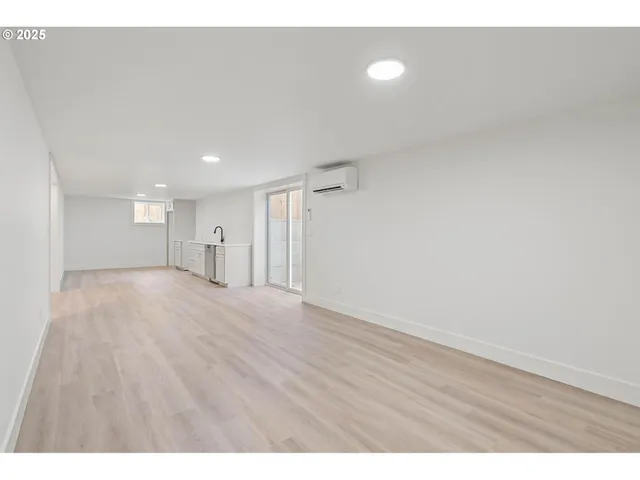 $959,999 | 842 Northeast Killingsworth Street, Portland, OR 97211