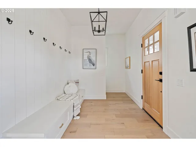 $959,999 | 842 Northeast Killingsworth Street, Portland, OR 97211