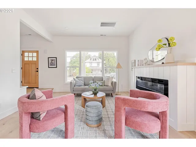 $959,999 | 842 Northeast Killingsworth Street, Portland, OR 97211