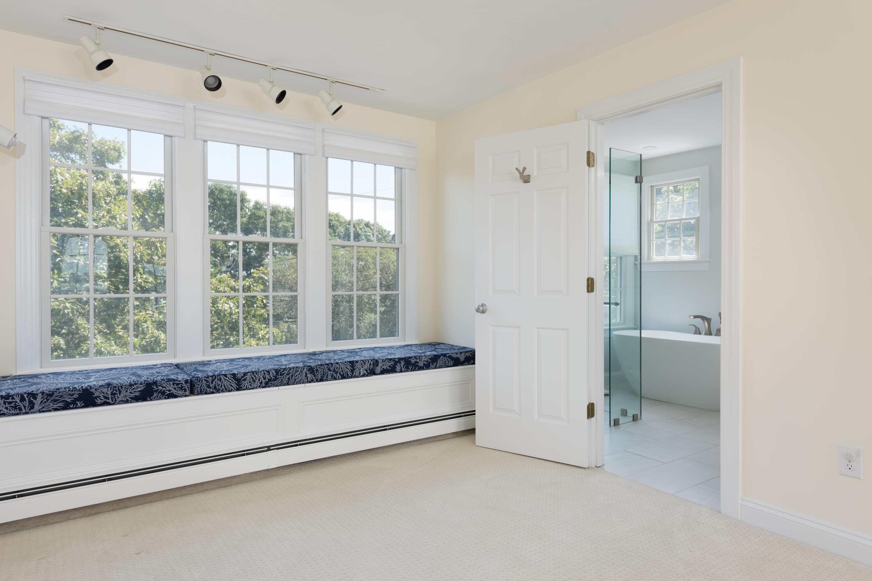 51 Robinwood Road Buzzards Bay, MA 02532 - Photo 20 of 27 a spacious bathroom with a bathtub and a shower
