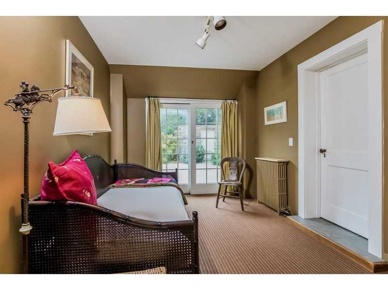 65 Gray Craig Road Middletown, RI 02842 - Photo 15 of 22 Den/Family/Great Room.