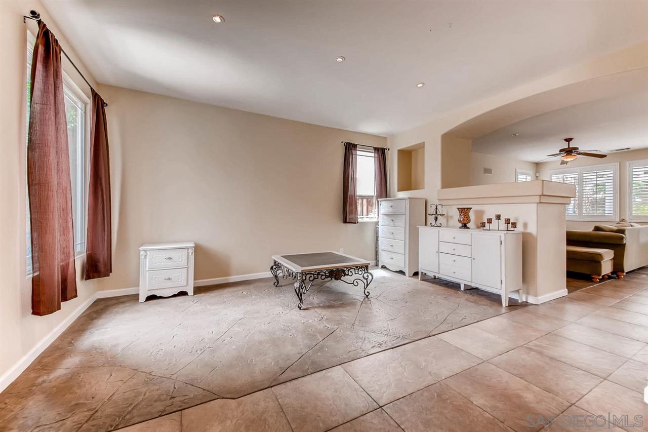 32467 Perigord Road Winchester, CA 92596 - Photo 2 of 11