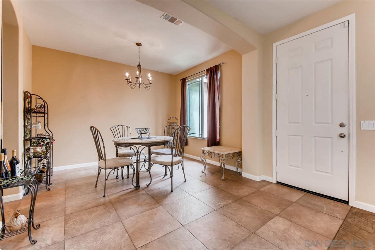 32467 Perigord Road Winchester, CA 92596 - Photo 3 of 11