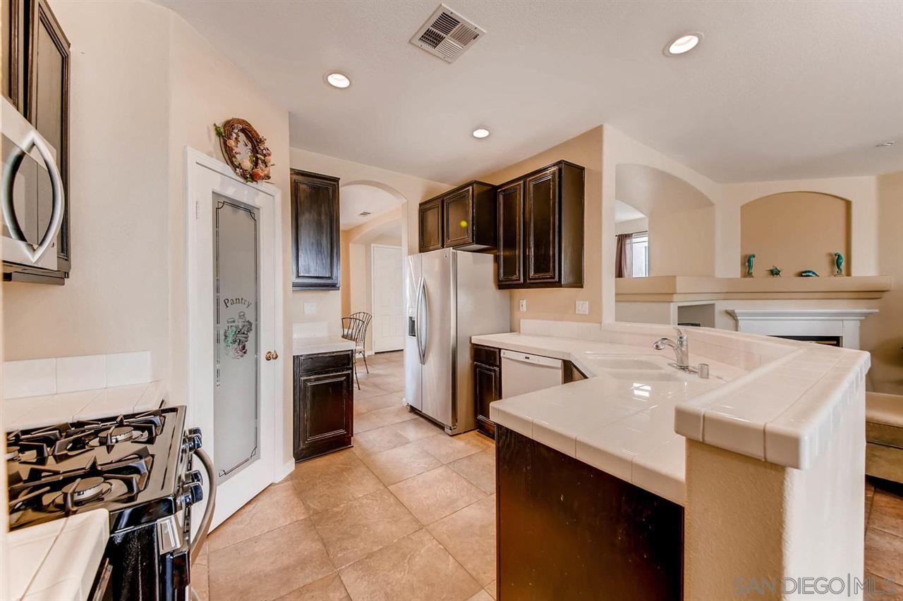 32467 Perigord Road Winchester, CA 92596 - Photo 4 of 11