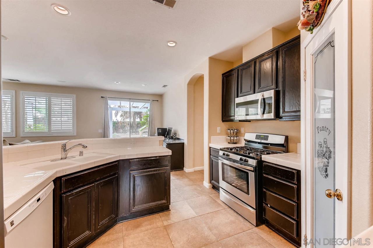 32467 Perigord Road Winchester, CA 92596 - Photo 5 of 11
