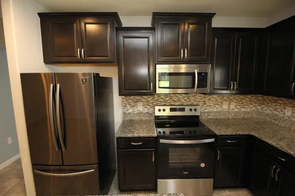 $2,500 | 903 Musgrass Circle, West Melbourne, FL 32904