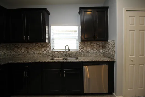 $2,500 | 903 Musgrass Circle, West Melbourne, FL 32904