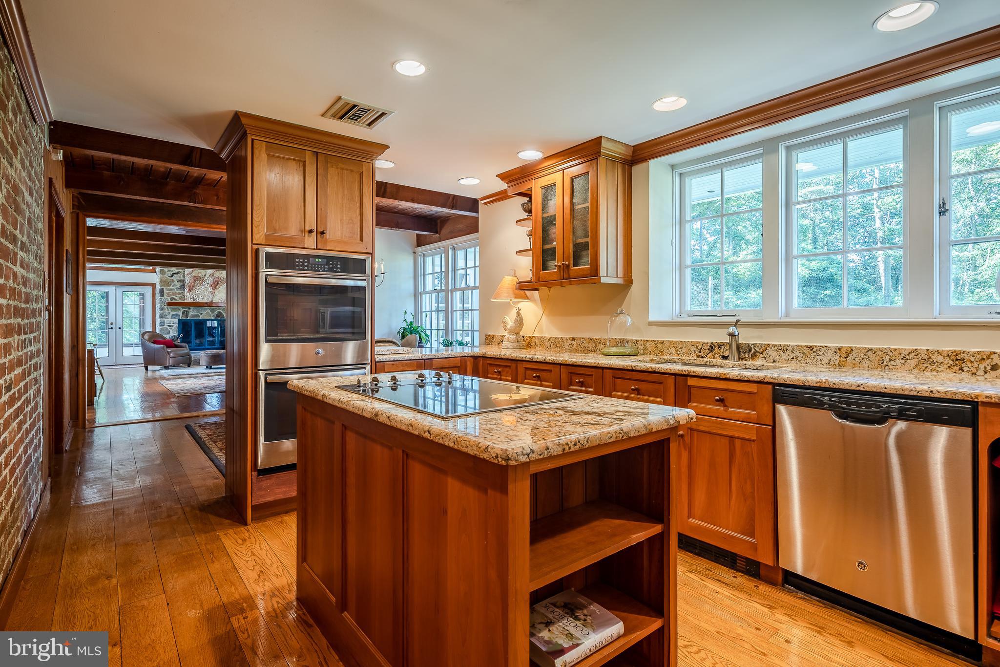 2261 Grubbs Mill Road Berwyn, PA 19312 - Photo 12 of 46 Kitchen with granite counters