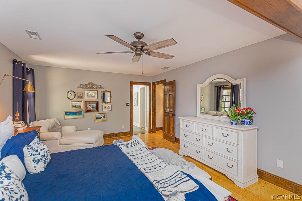 2090 Strawberry Run Crozier, VA 23039 - Photo 29 of 47 a living room with furniture and wooden floor