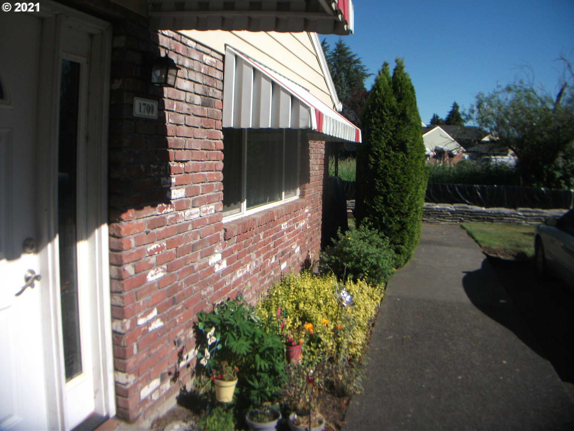 1700 Northeast Hogan Drive Gresham, OR 97030 - Photo 2 of 22